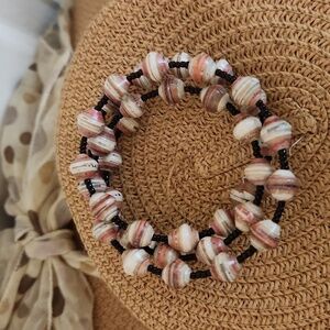 EXTENDABLE SHELL BRACELET GOOD FOR ALL SIZE WRIST